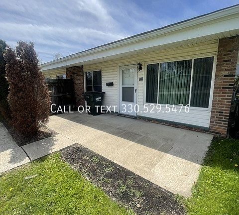 2nd image of 883 Bryant Ave