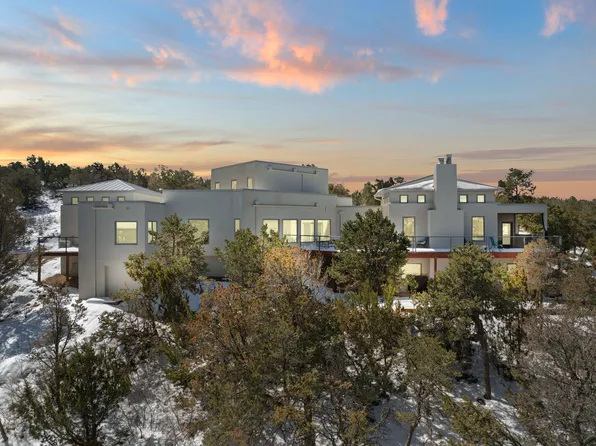 2 Concetta Ct, Sandia Park, NM 87047