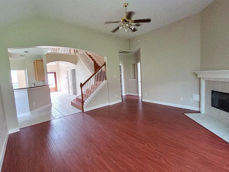 2707 Sun Beam Ct — Photo 8