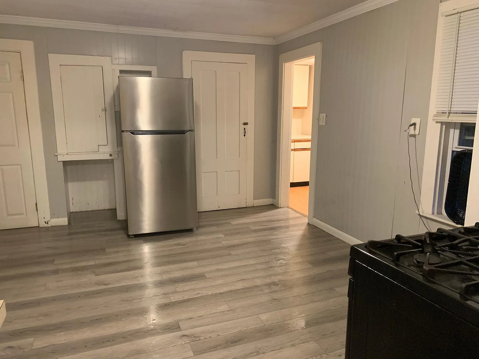 125 Howe St — Photo 3