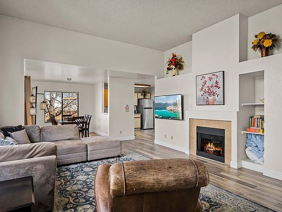 4th image of 1940 Sierra Highlands Dr