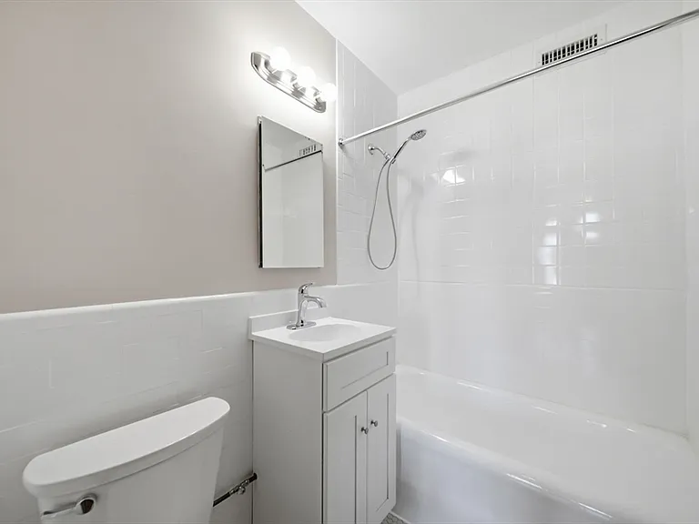 39 Richardson Ave #12 — Photo 9