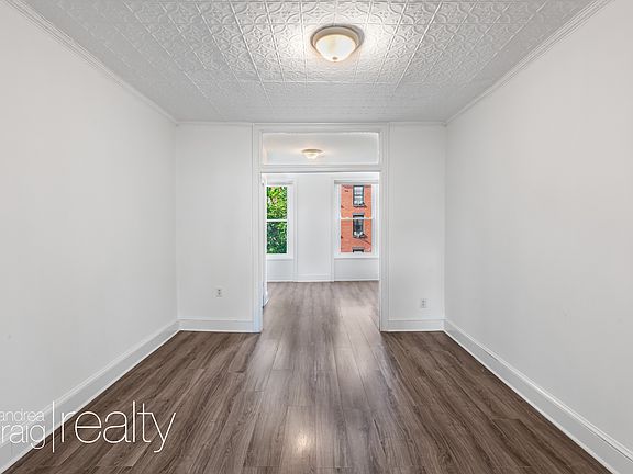 3rd image of 89 Carroll St Floor 3