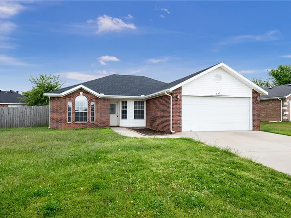 830 Sunflower St, Centerton, AR 72719