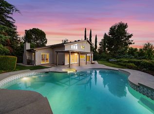 22635 Flamingo St, Woodland Hills, CA 91364