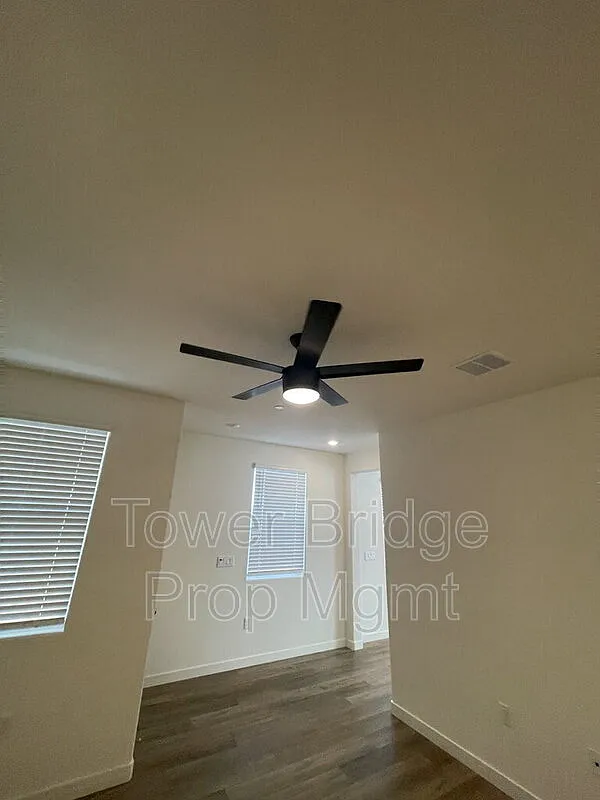 3 bed, 2.0 bath, 1552 sqft, $2,850 — Photo 4