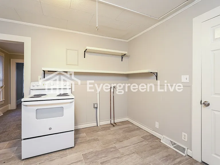 1814 Old Salisbury Rd — Photo 14