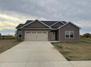 10573 Chapa Blvd, Elwood, IN