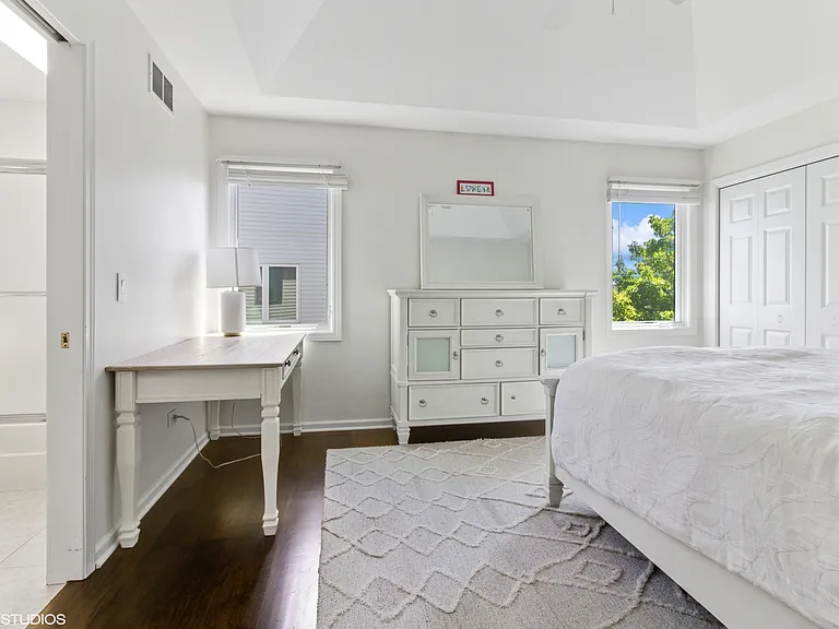3304 Rollingridge Rd — Photo 30