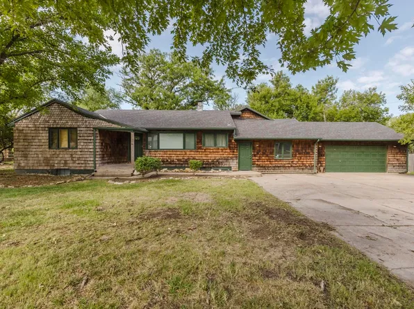 27 N Laurel Dr, Wichita, KS 67206