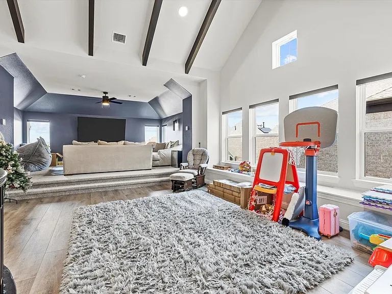 721 Yarrow St — Photo 18