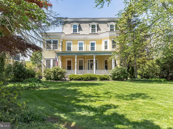 227 E Main St, Moorestown, NJ 08057