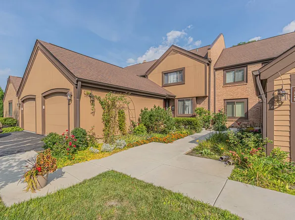 1253 Franklin Ln #1253, Buffalo Grove, IL 60089