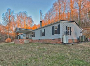 215 Deer Run Dr, Pearisburg, VA 24134