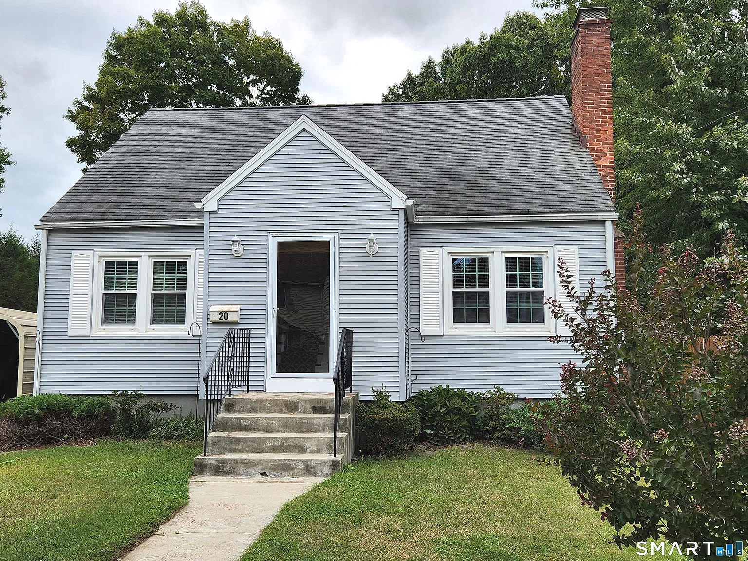 3 bed, 1255 sqft, $2,300 — Photo 1