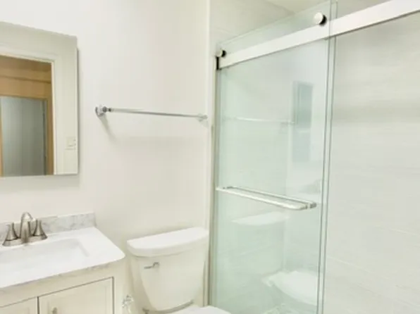 325 West 45th Street image 5 of 10