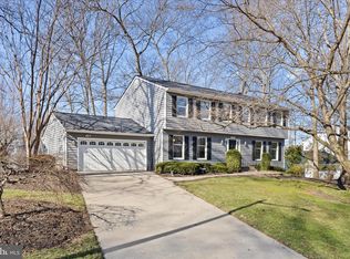 865 Moffett Forge Rd, Herndon, VA 20170