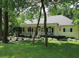 4901 Lincoln Heights Dr, Cedar Rapids, IA 52403