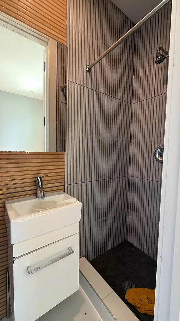 3 bed, $3,650 — Photo 2