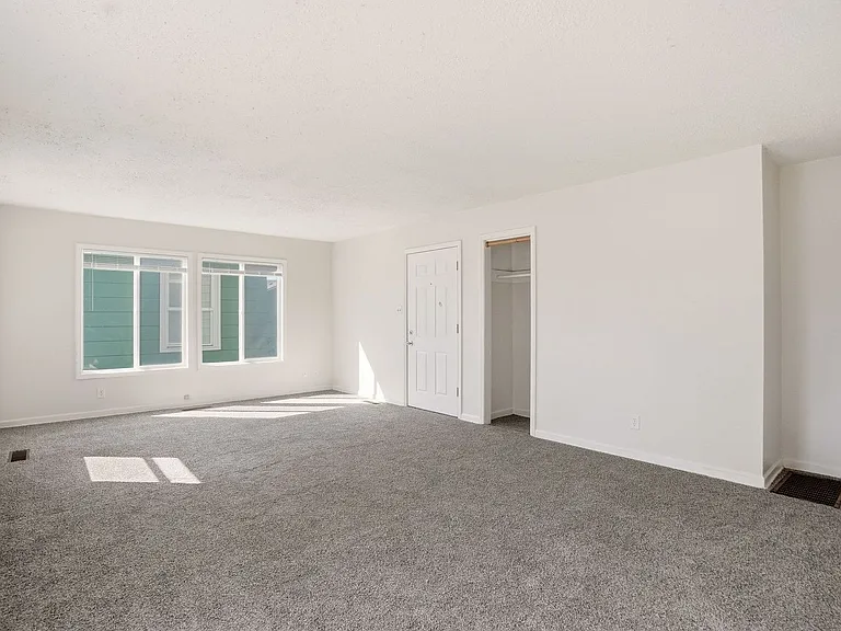 308 N Washington St — Photo 34