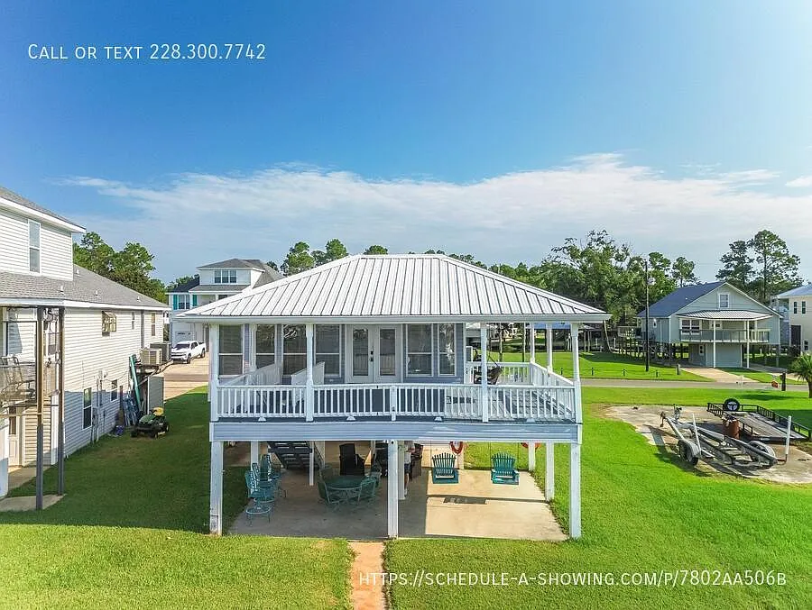 6293 Pontiac Dr