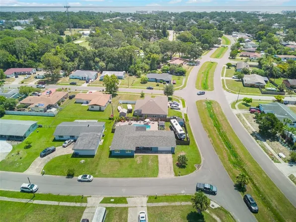 2045 Burning Tree Dr, Titusville, FL 32780