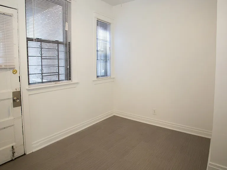 5452 S. Ellis Avenue — Photo 17