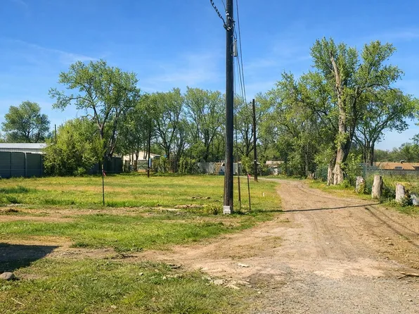 104 Suenos Ln NE, Albuquerque, NM 87107