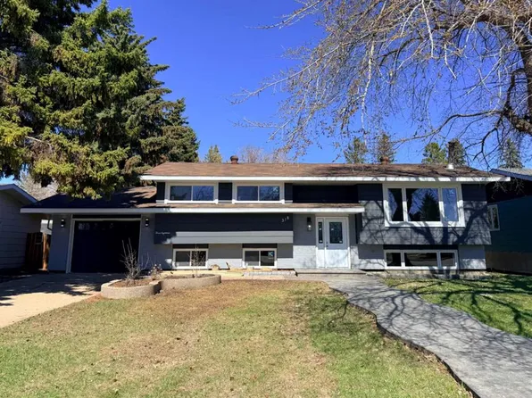 318 S 5th Ave, Wainwright, AB T9W 1A7
