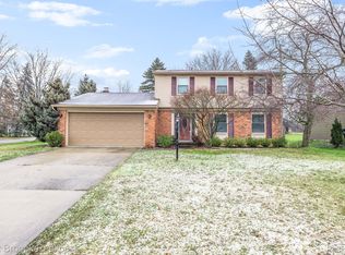 777 Dressler Ln, Rochester Hills, MI 48307
