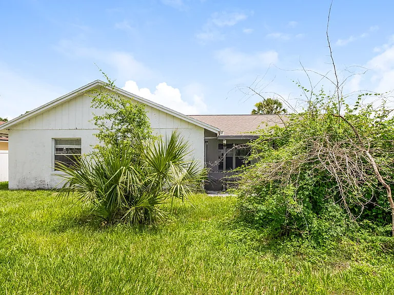 2629 Saffron Dr — Photo 16