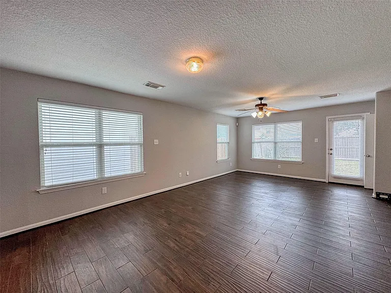 13327 Belvedere Park Ct — Photo 18