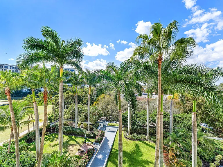 550 SE Mizner Blvd #B501 — Photo 28