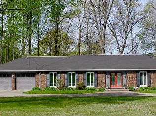 117 Lakeview Dr, Salem, IN 47167