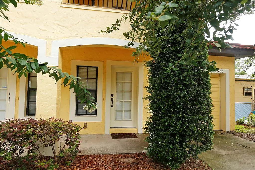 3 bed, 2.5 bath, 1711 sqft, $2,795 — Photo 2