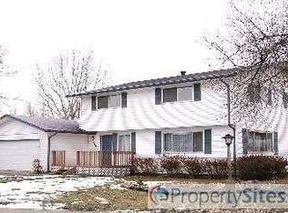 570 Hilltop St, Longmont, CO 80504