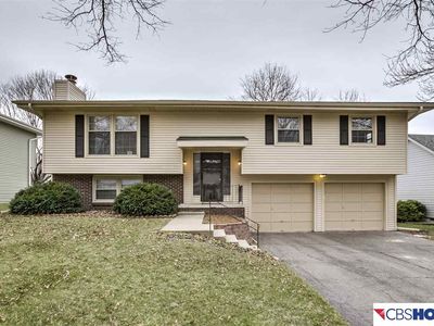 10817 Taylor St, Omaha, NE, 68164