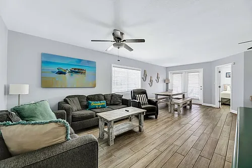 132 E Gardenia St #ID1515054P Photo 1