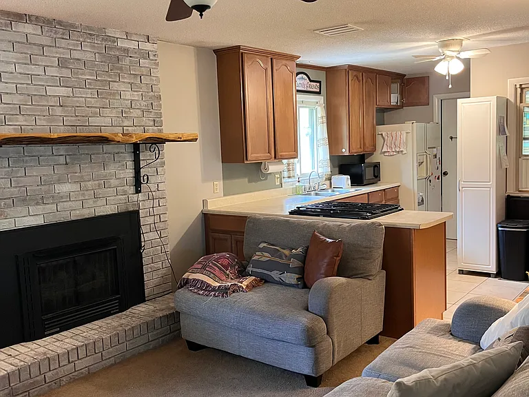 409 Conley Dr — Photo 8