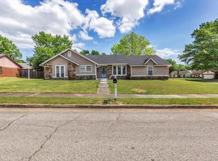4204 Shadowfall Dr, Memphis, TN 38141