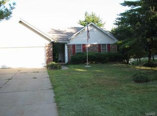 1023 Rosary Tree Ct, Florissant, MO 63031
