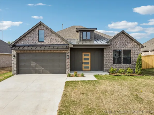 27815 E 107th St S, Coweta, OK 74429