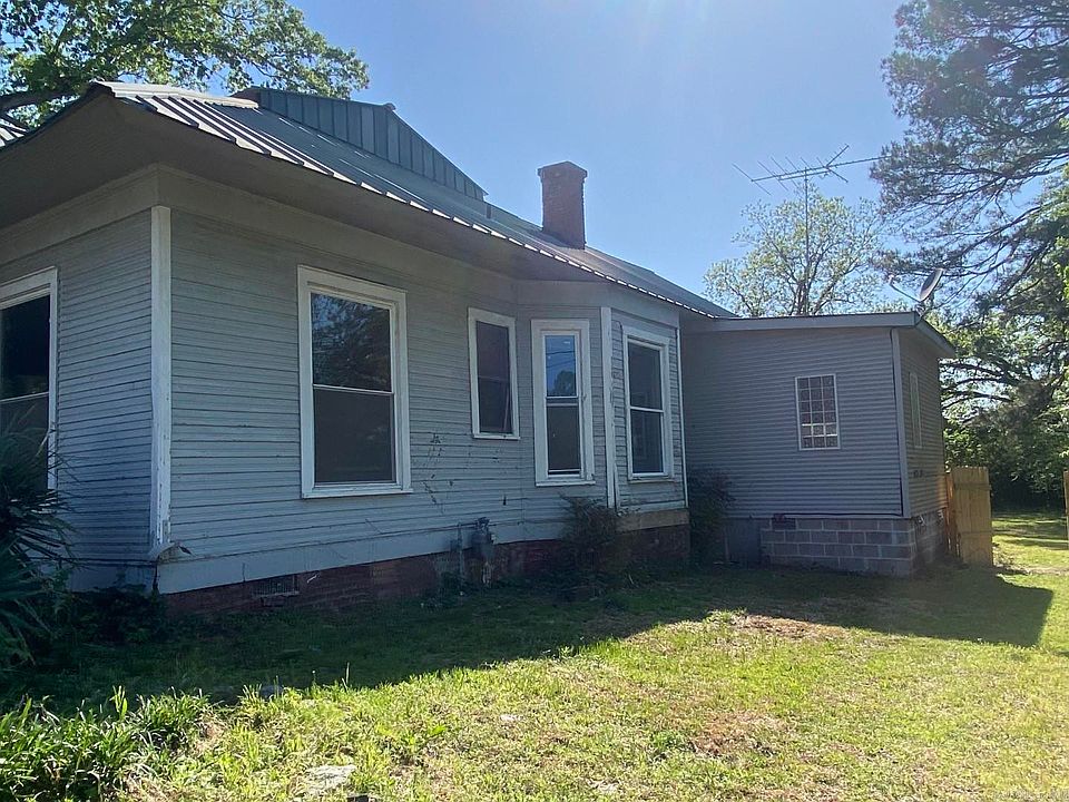 413 Pine St, Fordyce, AR 71742 Zillow
