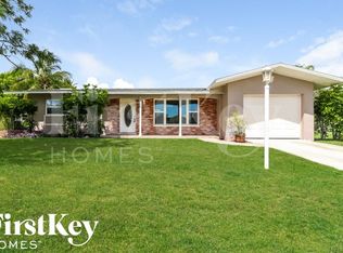 4512 SE 14th Pl, Cape Coral, FL 33904