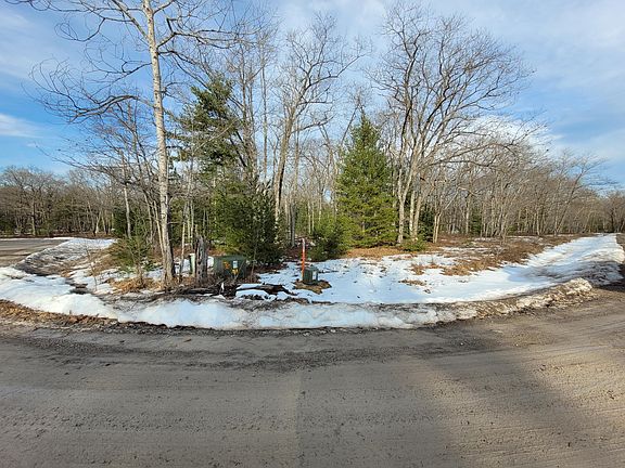 4th image of Chippewa Trl