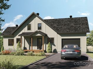 2 Riverview Forest Dr, Marion, NC 28752