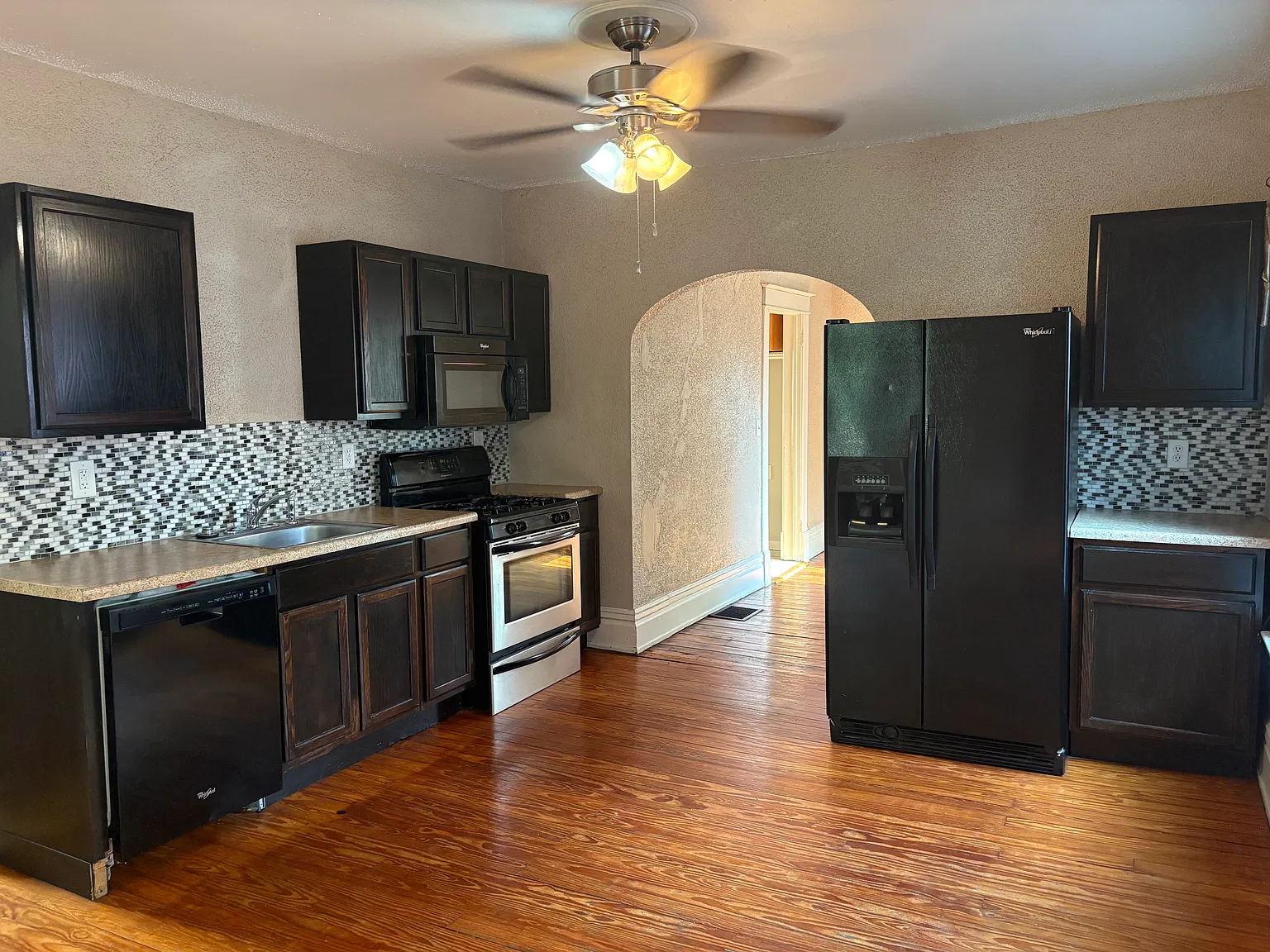 720 Pioneer St — Photo 3