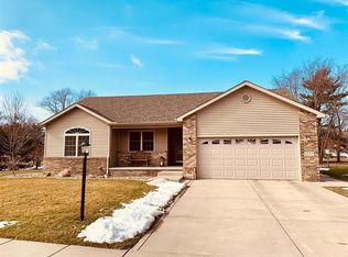 1222 Stanley St, Burns Harbor, IN 46304