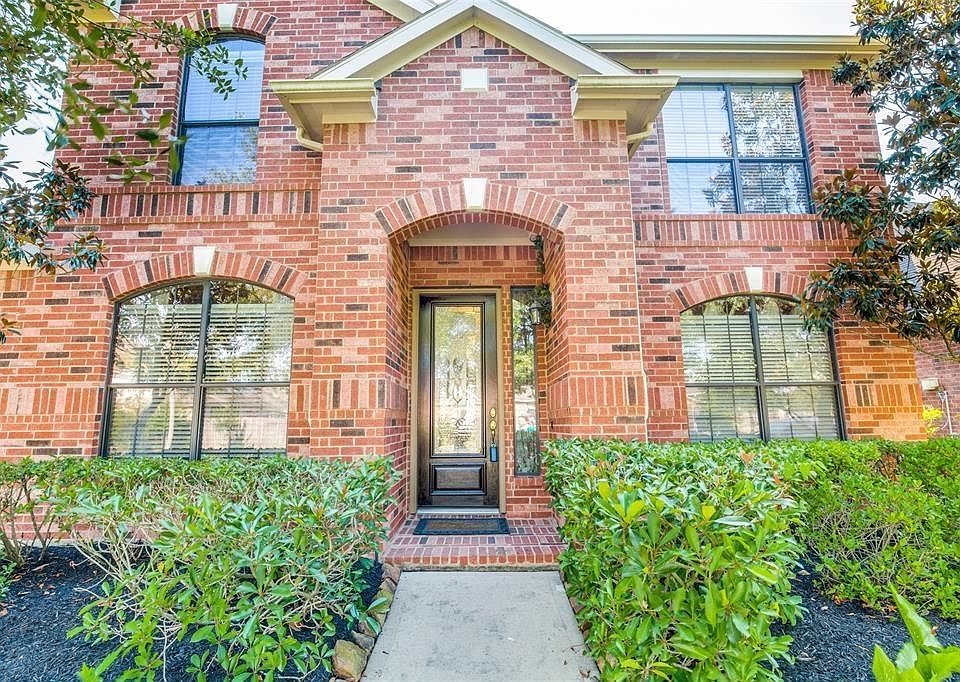 1st image of 2226 Black Oak Dr