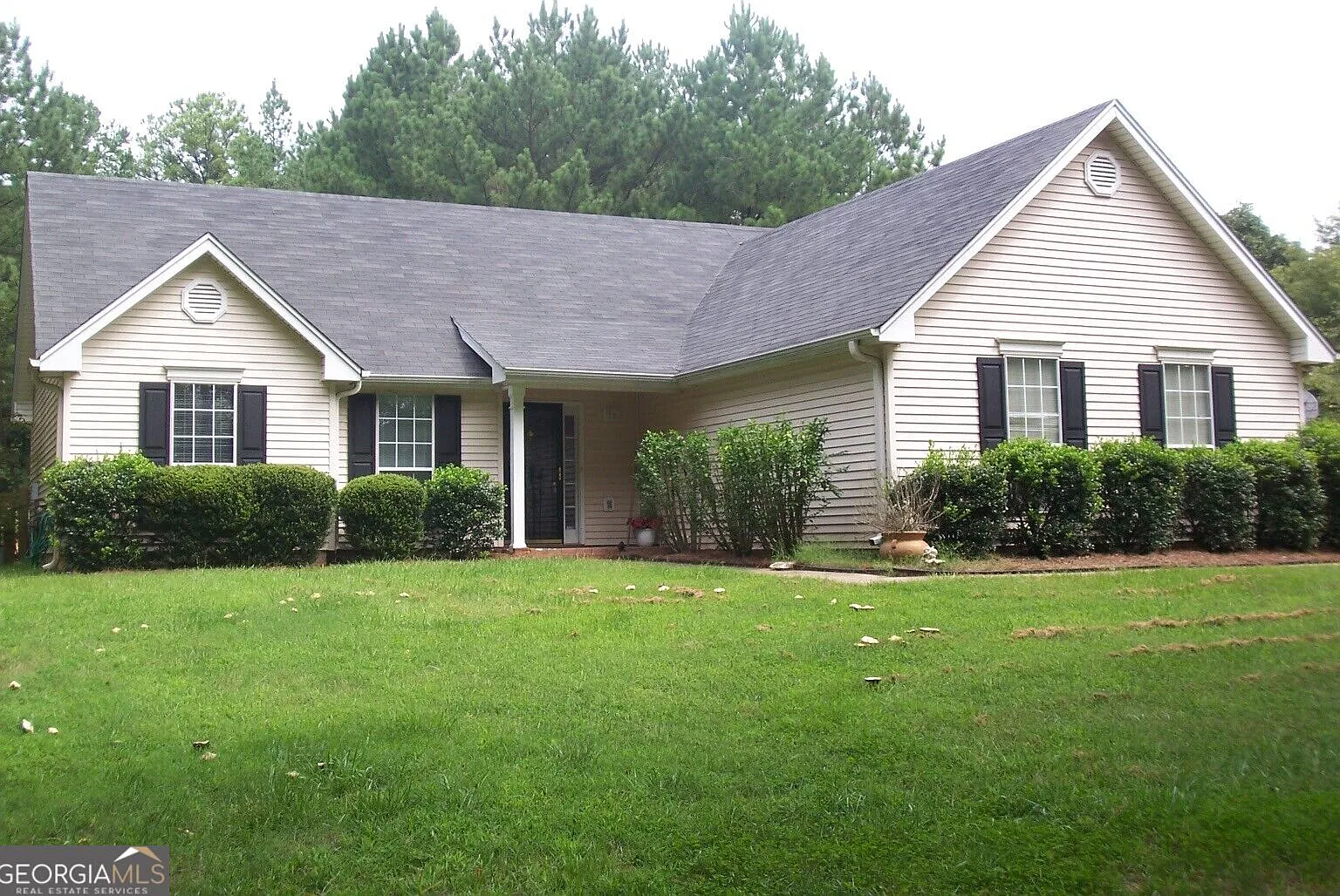 3 bed, 2.0 bath, 1177 sqft, $1,885 — Photo 1